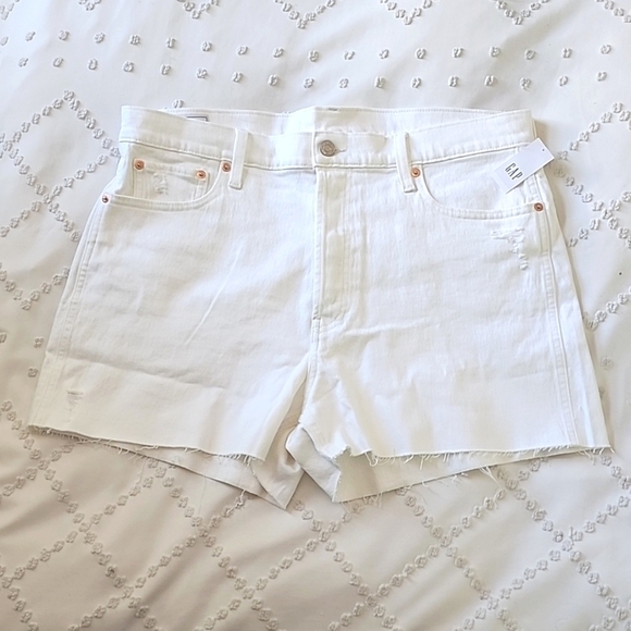 NWT GAP High Rise White Shorts Cheeky size 16 / 33 tall - Picture 5 of 8